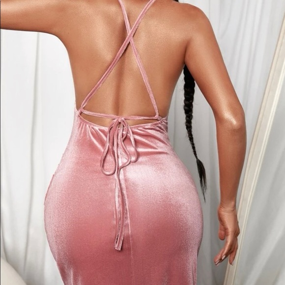 Backless criss cross halter dress. - Picture 2 of 2